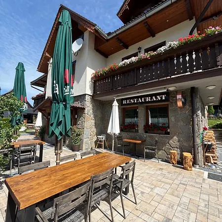 Domcek Pre Dvoch Vakantiehuis *